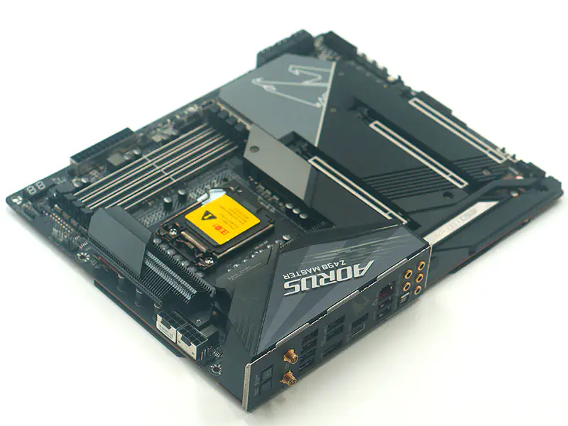 Základní deska Gigabyte Z490 AORUS MASTER